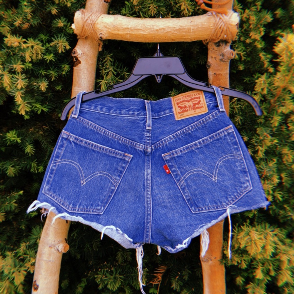 Jean shorts , Levi’s 501 , size 24 , light blue wash